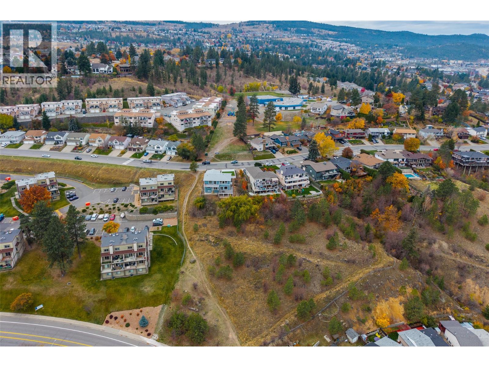 318 Gleneagles Drive - 79