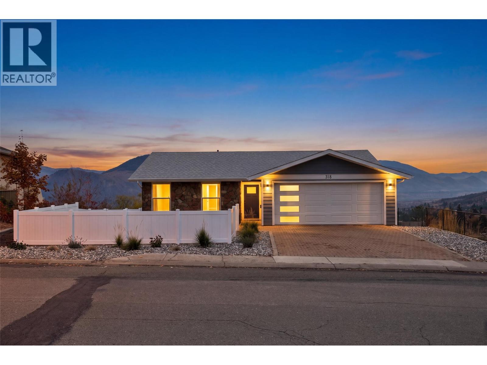 318 Gleneagles Drive - 85