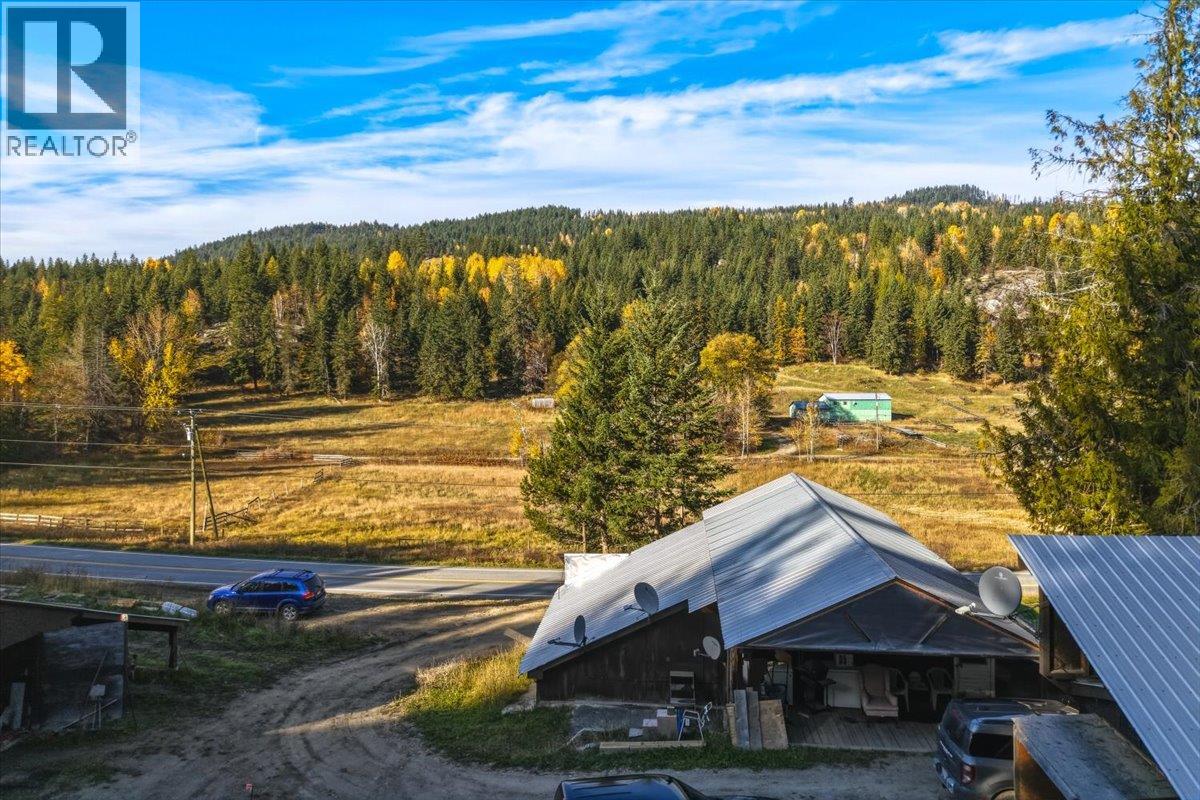 1880 Highway 6, Lumby - Image 1