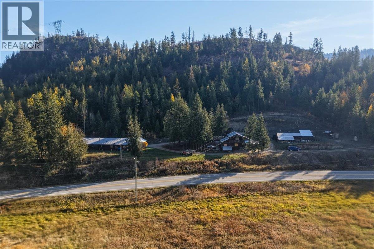 1880 Highway 6, Lumby - Image 1