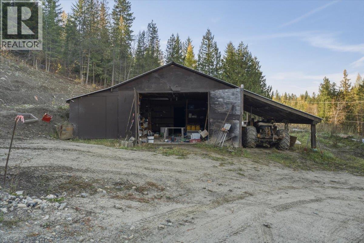 1880 Highway 6, Lumby - Image 1