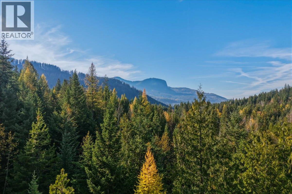 1880 Highway 6, Lumby - Image 1