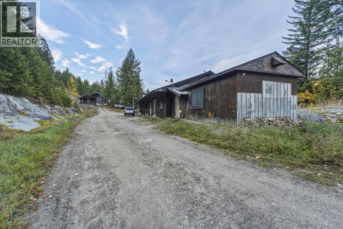 1880 Highway 6, Lumby - Image 1