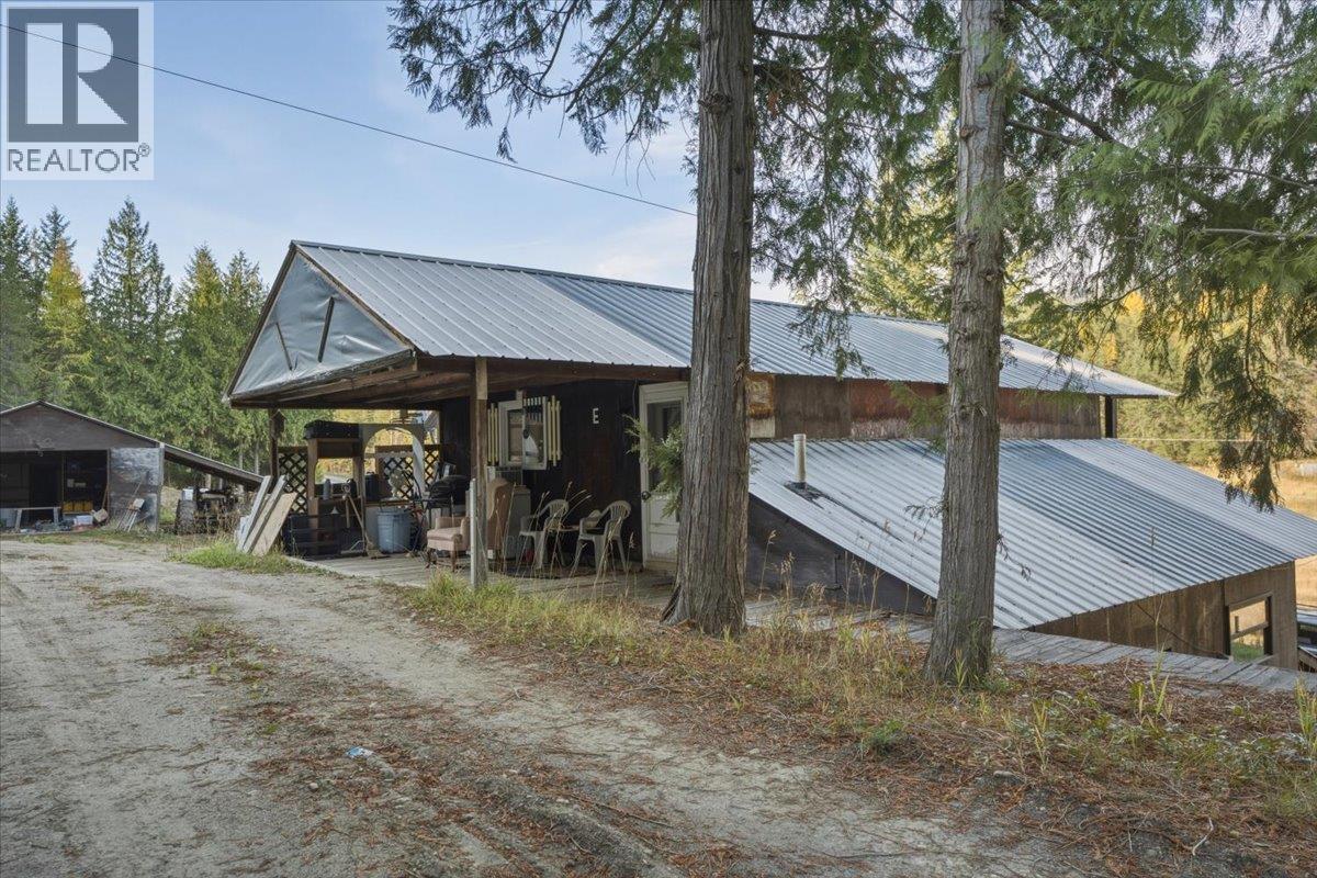1880 Highway 6, Lumby - Image 1