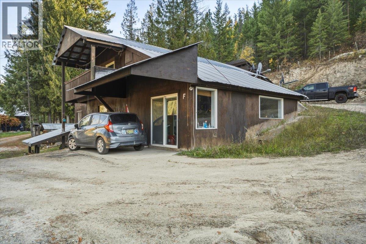 1880 Highway 6, Lumby - Image 1