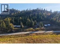 1880 Highway 6, Lumby, BC V0E2G1 Photo 11