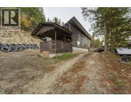 1880 Highway 6, Lumby, BC V0E2G1 Photo 12