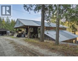 1880 Highway 6, Lumby, BC V0E2G1 Photo 24
