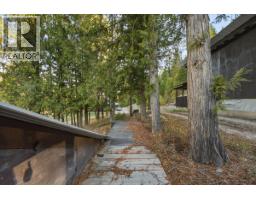 1880 Highway 6, Lumby, BC V0E2G1 Photo 26