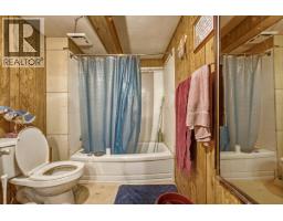1880 Highway 6, Lumby, BC V0E2G1 Photo 72