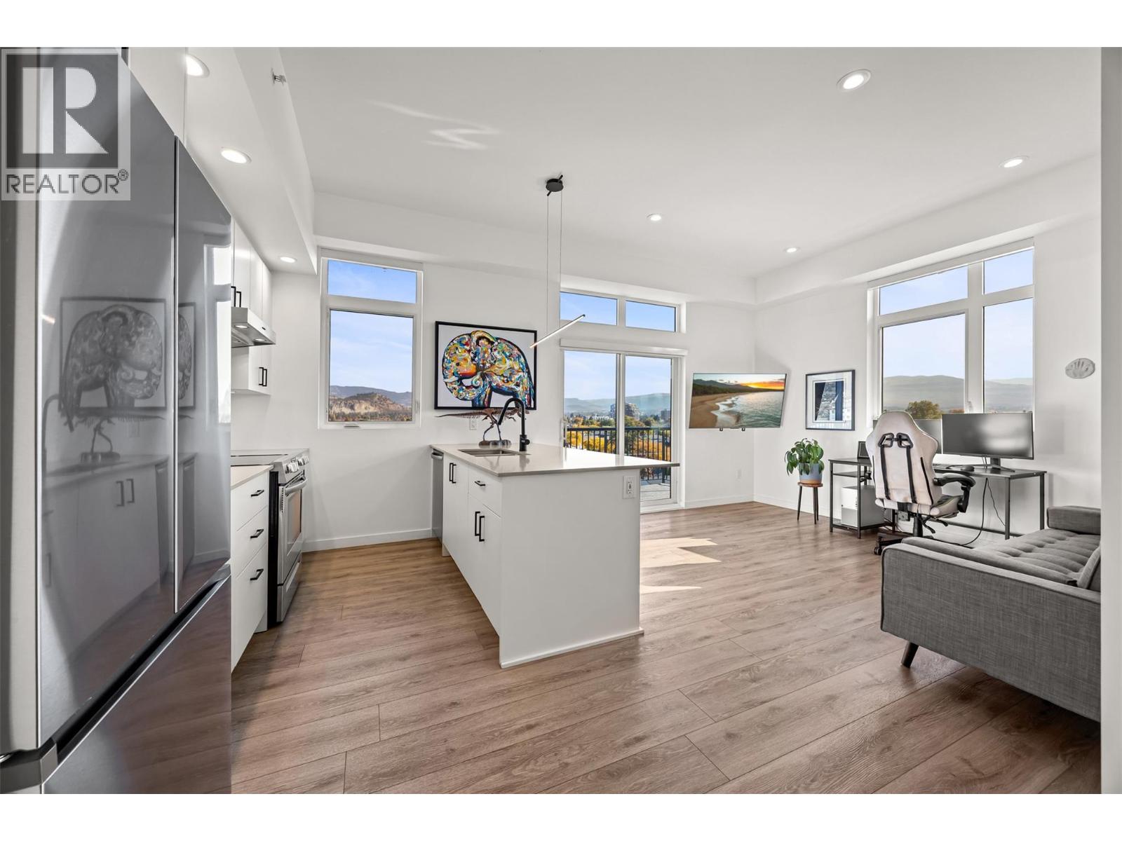 604 660 Cawston Avenue, Kelowna
