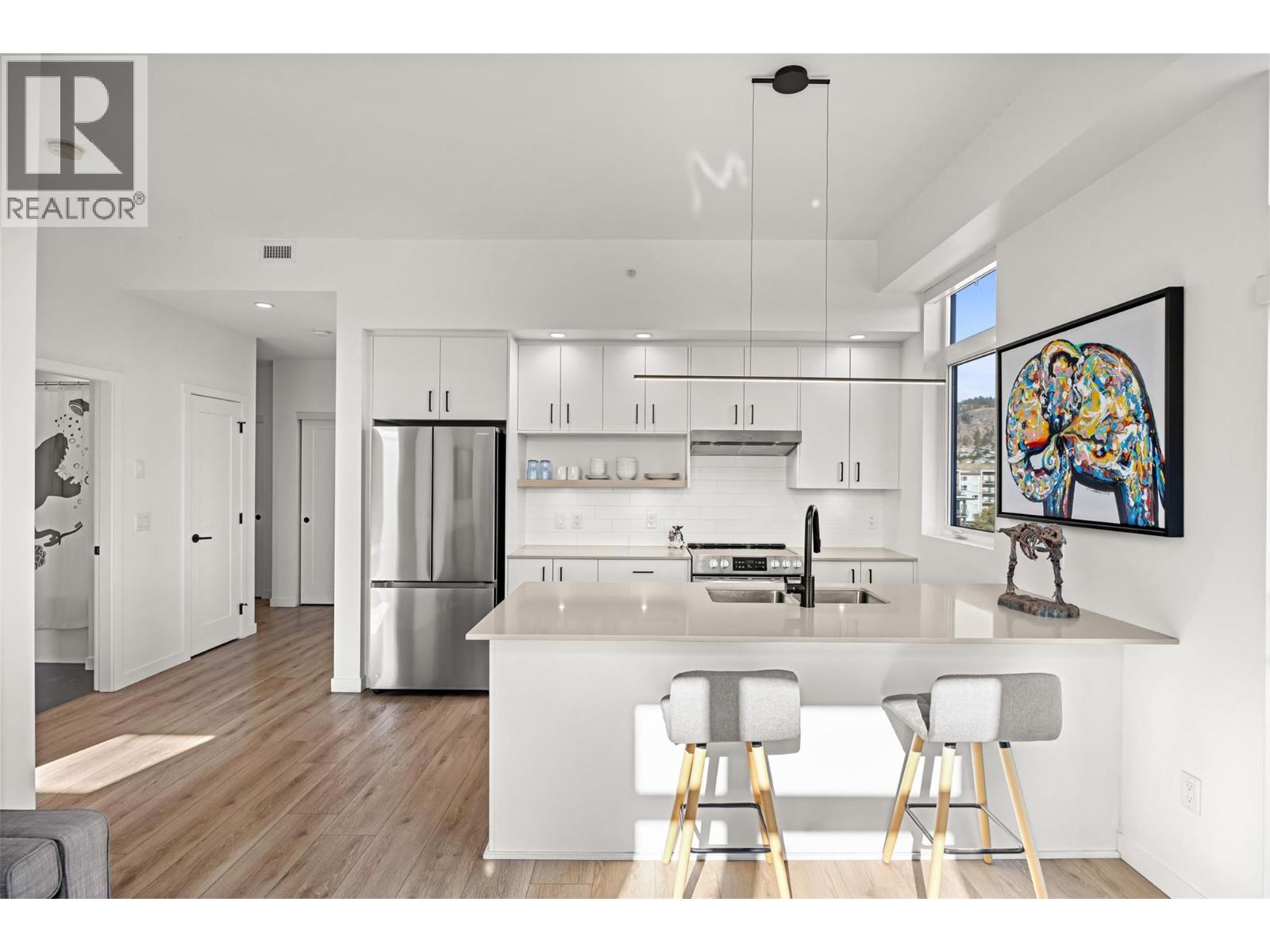 604 660 Cawston Avenue, Kelowna