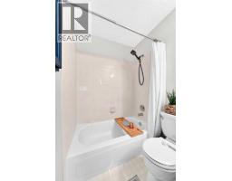 11 Shawbrooke Circle Sw, Calgary, AB T2Y2Y4 Photo 20
