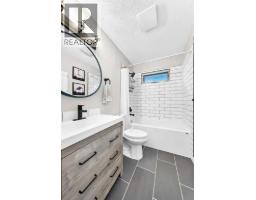 11 Shawbrooke Circle Sw, Calgary, AB T2Y2Y4 Photo 26