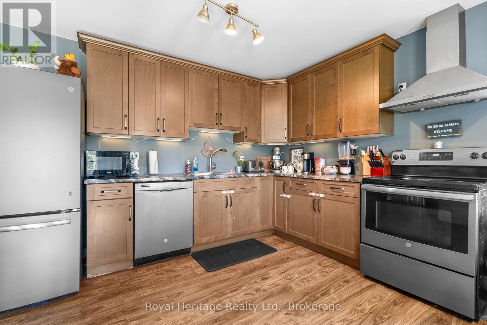 1045 Howland Junction Road, Minden Hills, ON photo 8