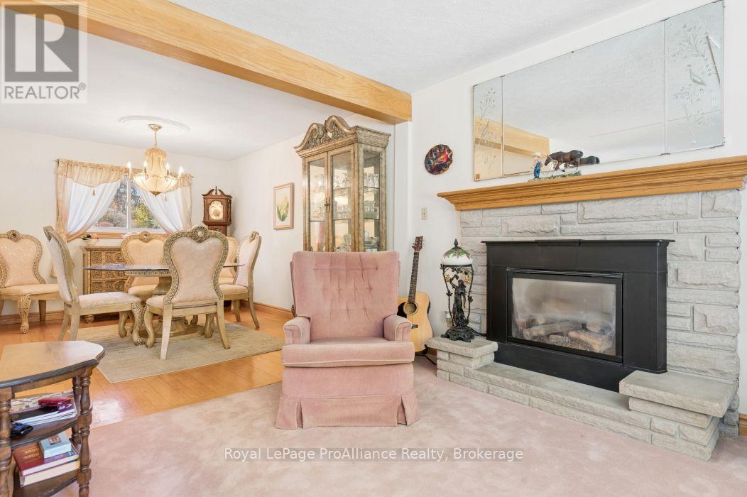 21851 Loyalist Parkway, Quinte West, ON photo 22
