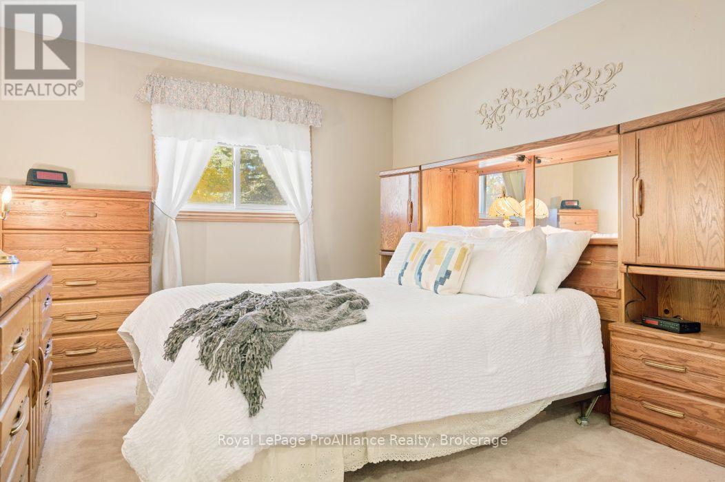 21851 Loyalist Parkway, Quinte West, ON photo 26