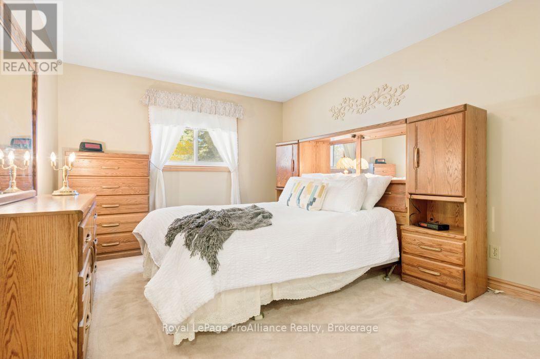 21851 Loyalist Parkway, Quinte West, ON photo 27