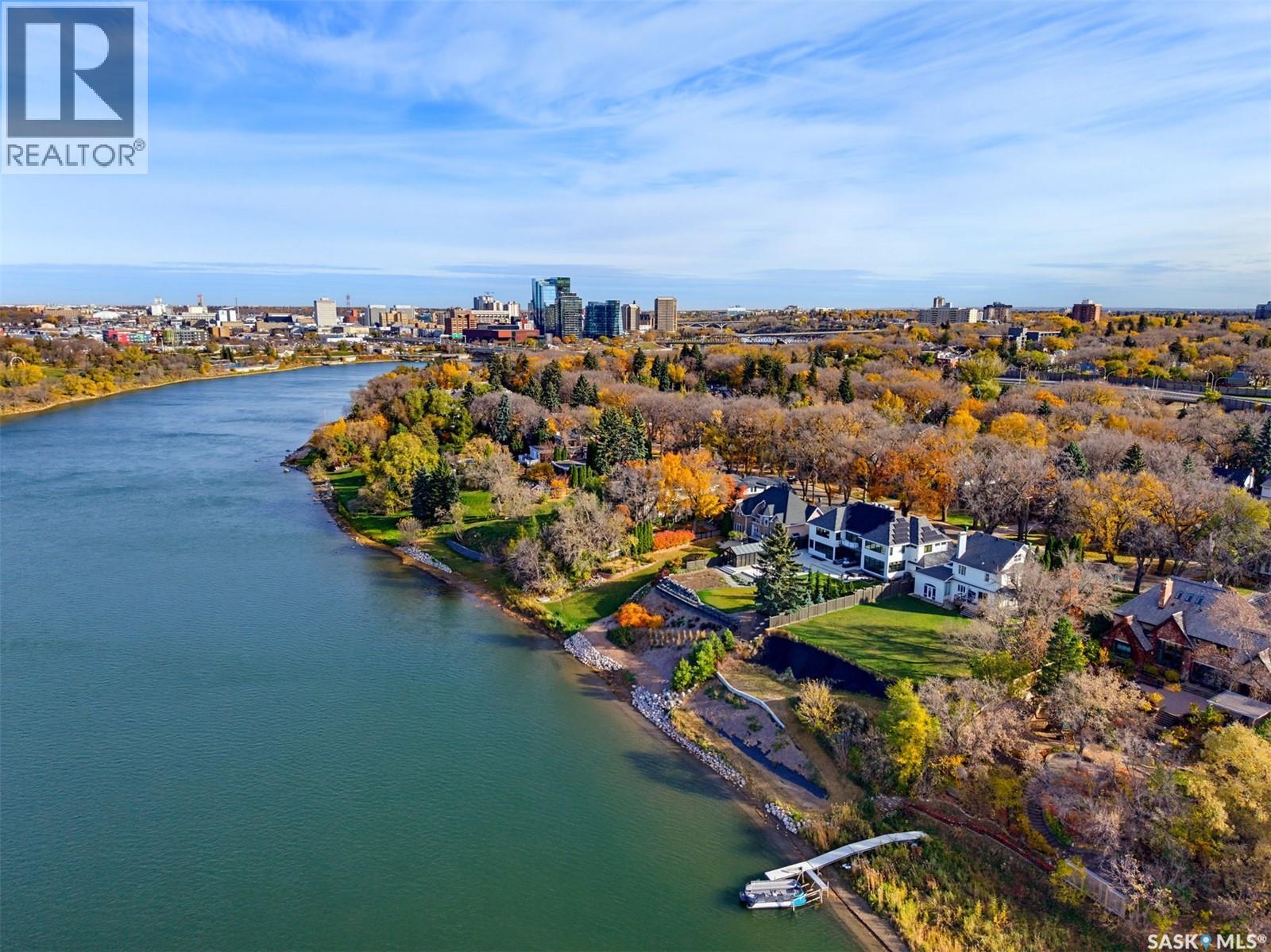327 Saskatchewan CRESCENT W, Saskatoon — photo 4