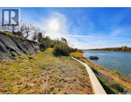 327 Saskatchewan Crescent W, Saskatoon, SK S7M0A2 Photo 17