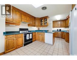 327 Saskatchewan Crescent W, Saskatoon, SK S7M0A2 Photo 34
