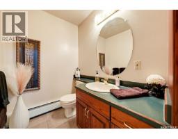 327 Saskatchewan Crescent W, Saskatoon, SK S7M0A2 Photo 29