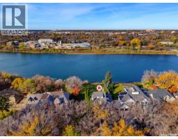 Family room - 327 Saskatchewan Crescent W, Saskatoon, SK S7M0A2 Photo 6