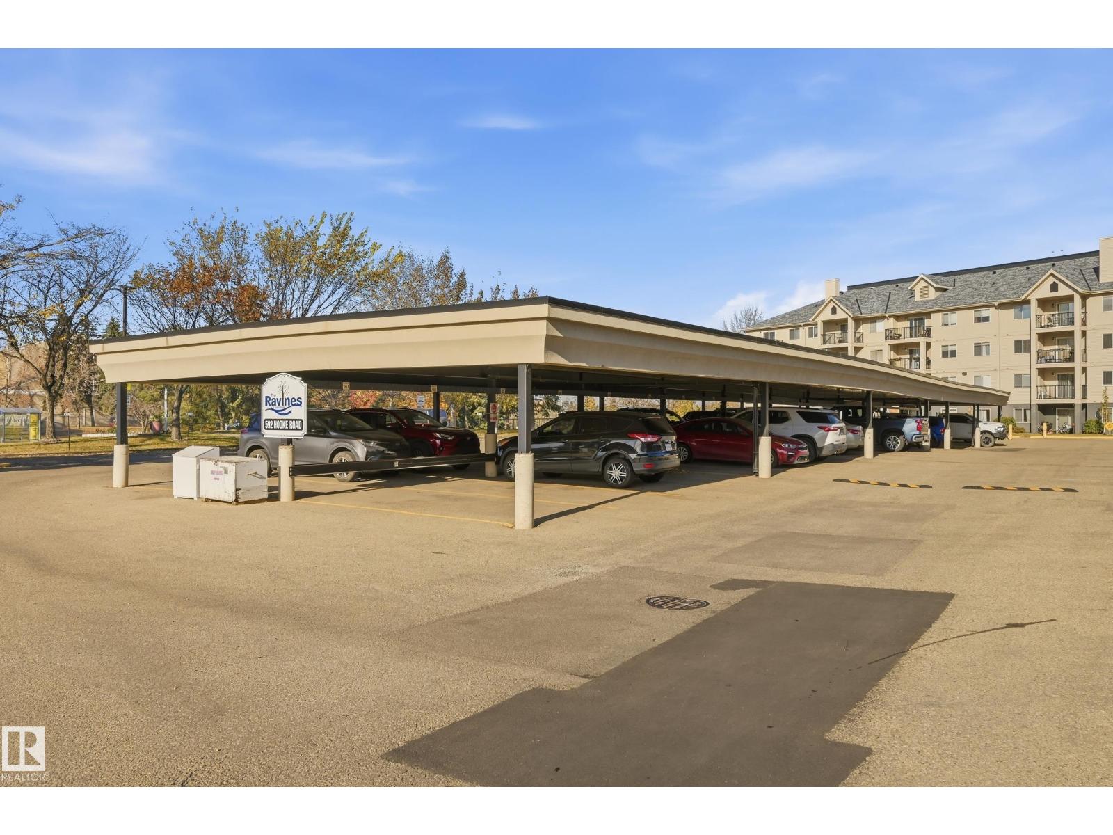 #302 592 Hooke Road NW, photo 38
