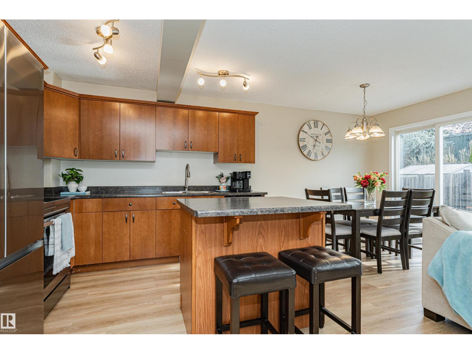 51 VAUGHN AV, Spruce Grove — photo 14