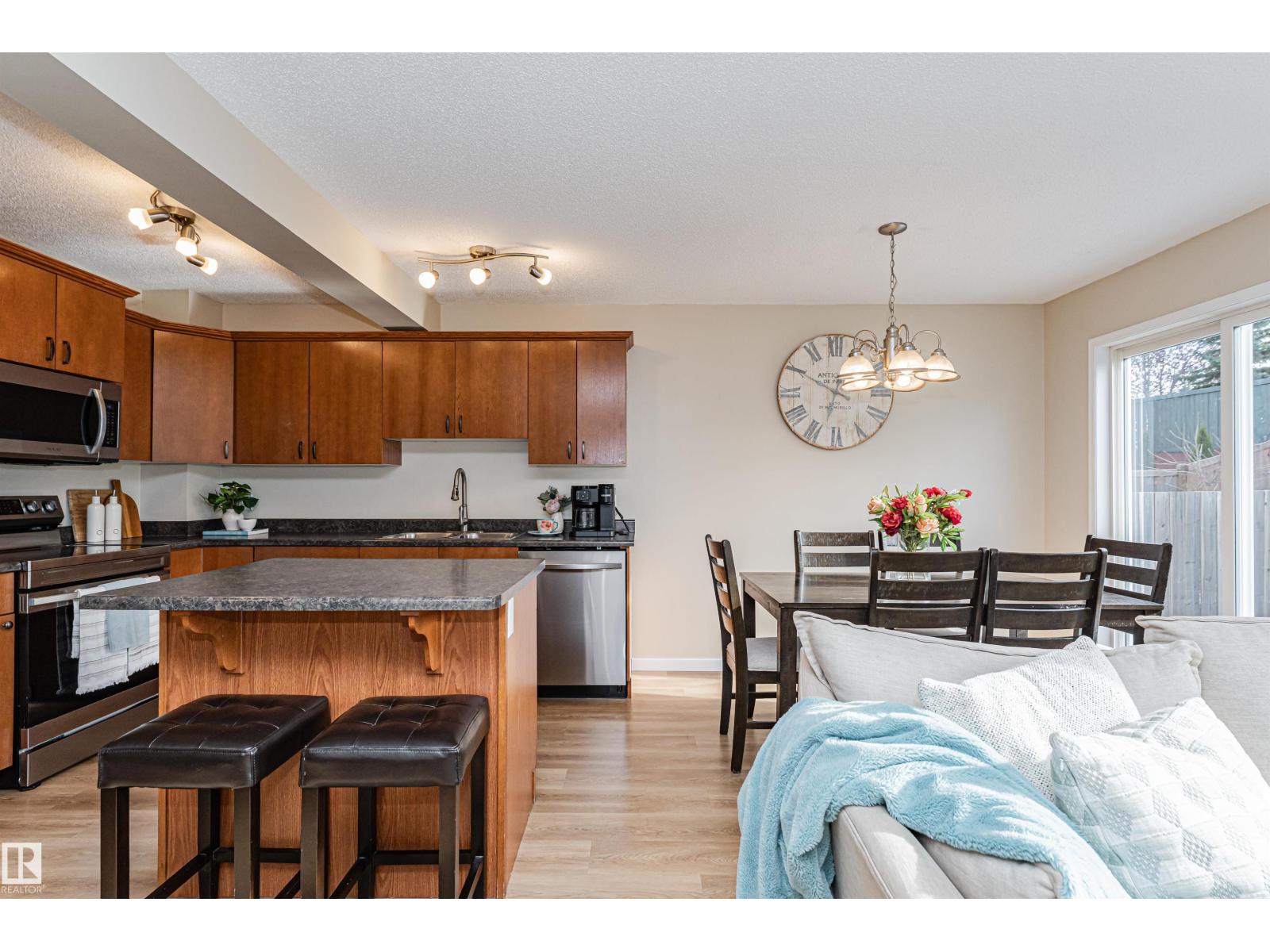 51 VAUGHN AV, Spruce Grove — photo 17