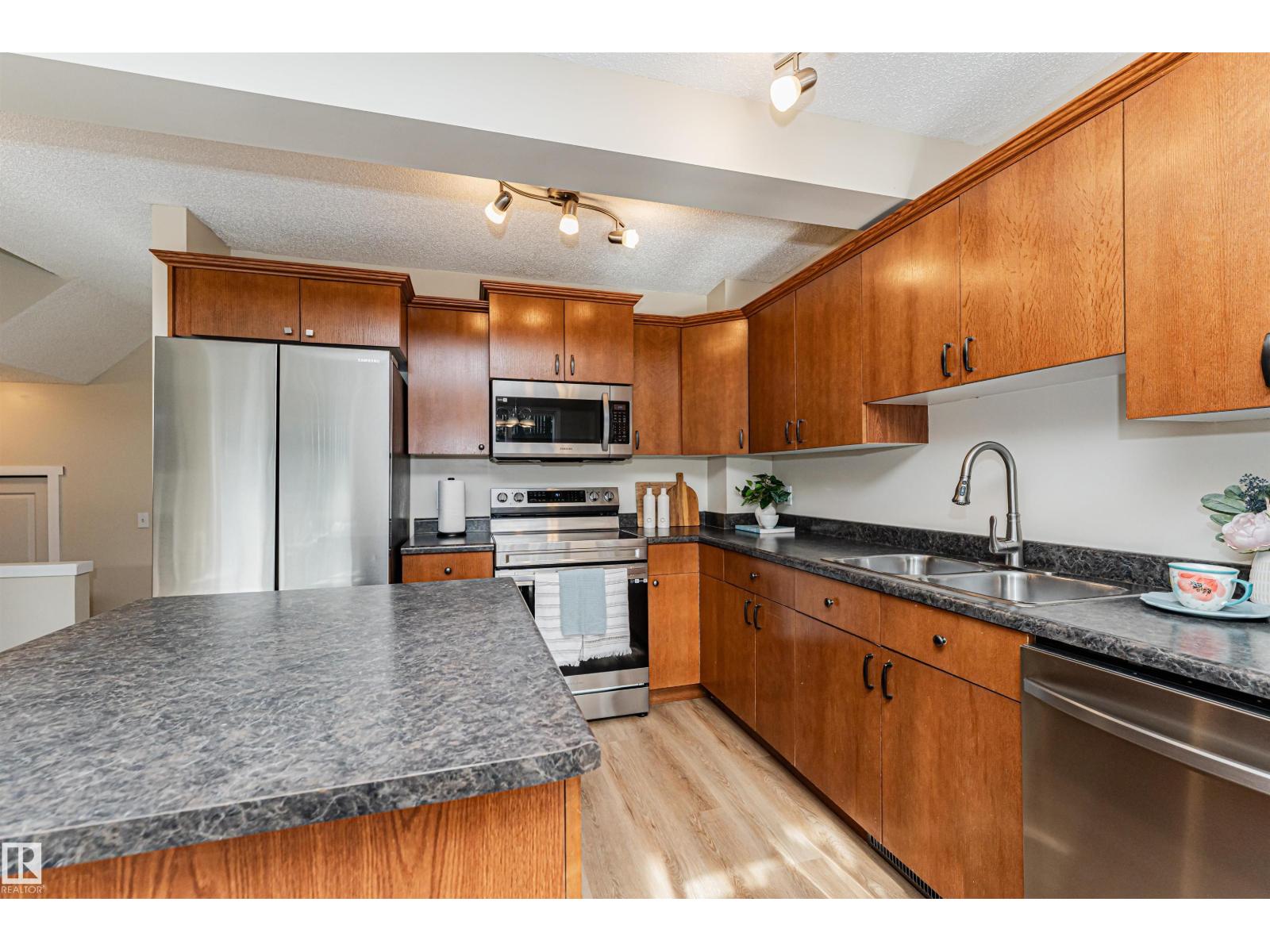 51 VAUGHN AV, Spruce Grove — photo 21