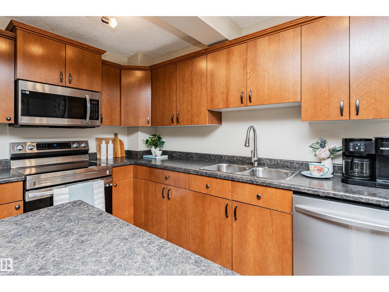 51 VAUGHN AV, Spruce Grove — photo 23