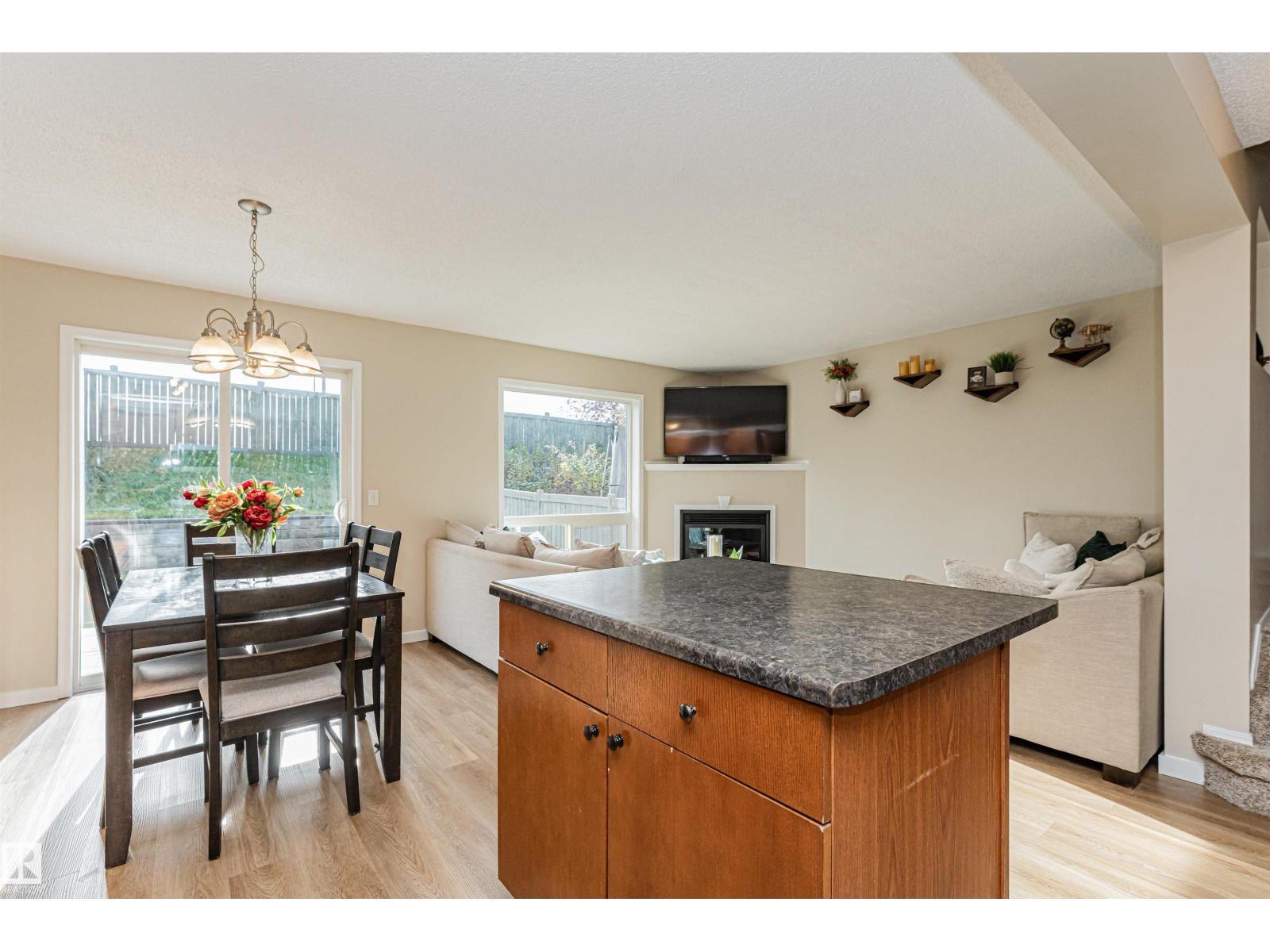 51 VAUGHN AV, Spruce Grove — photo 24