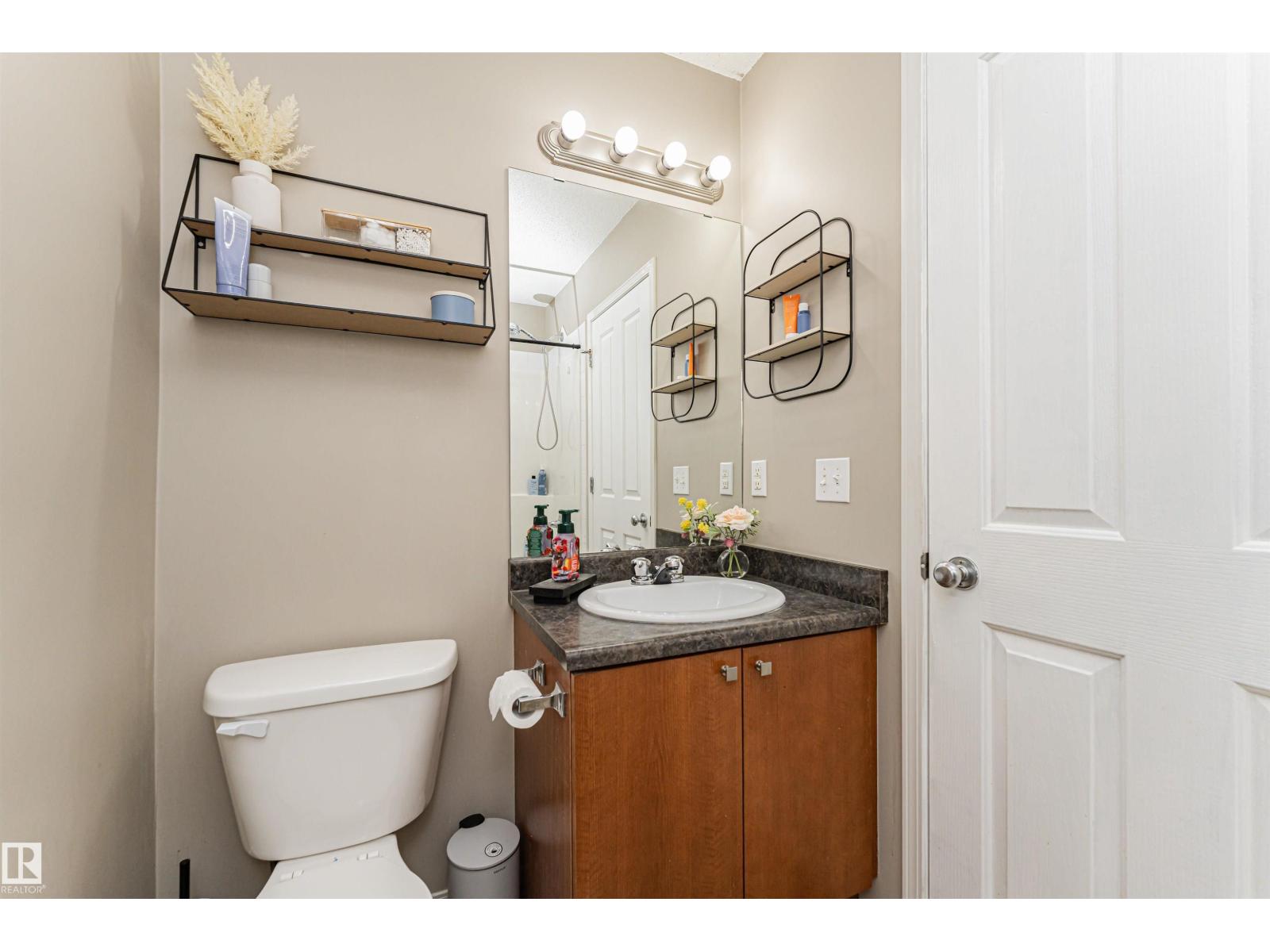 51 Vaughn Avenue, photo 44