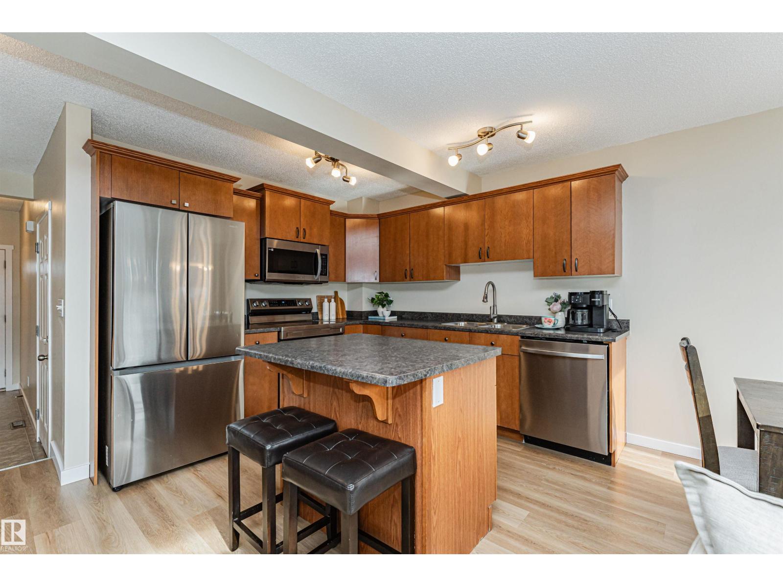 51 VAUGHN AV, Spruce Grove — photo 5