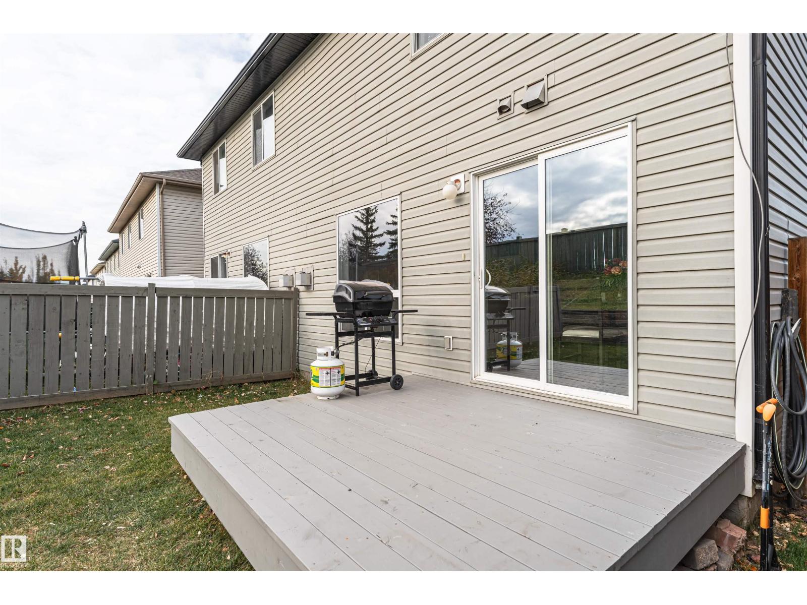 51 VAUGHN AV, Spruce Grove — photo 9