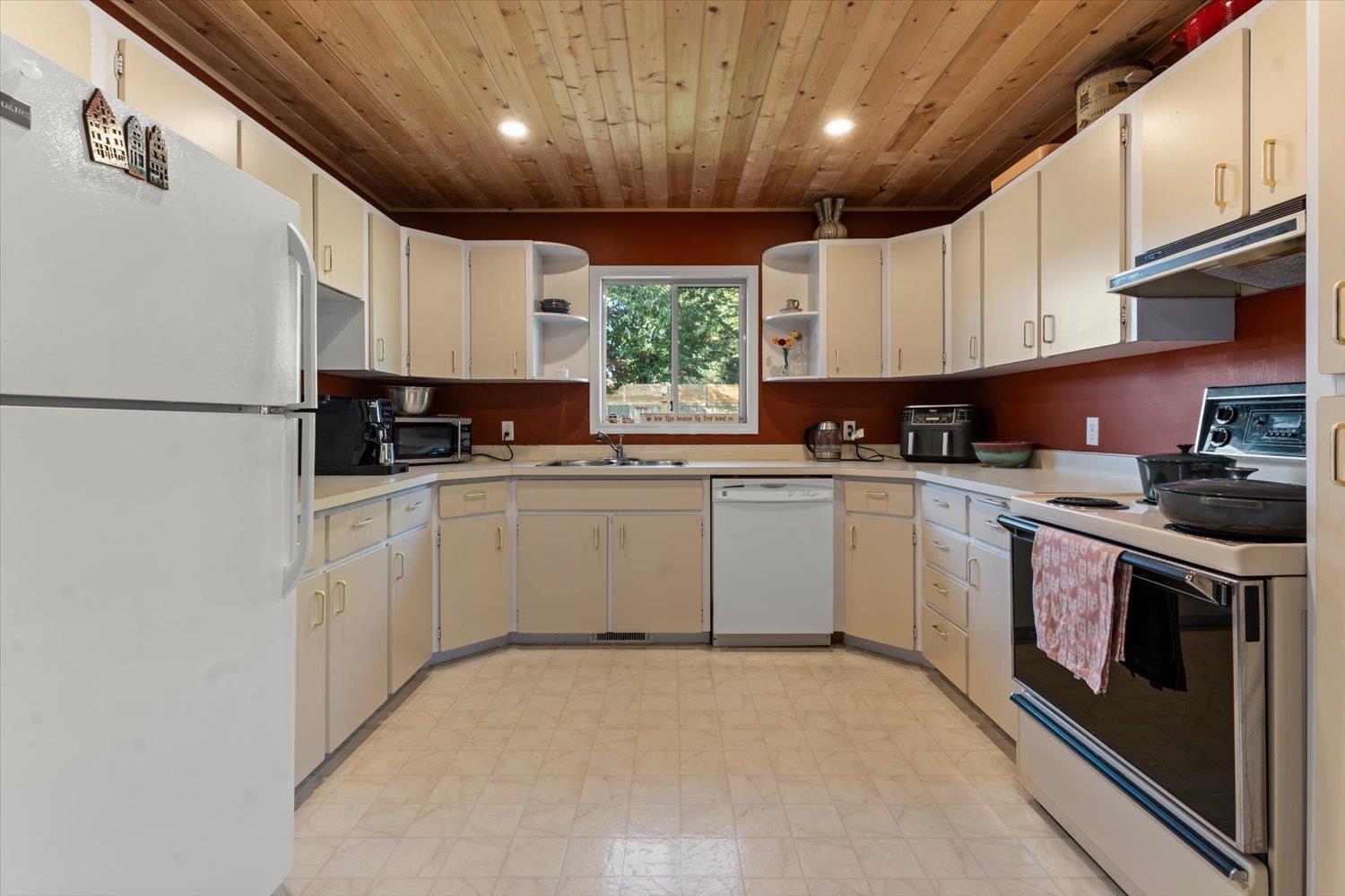 6783 VANMAR STREET, Sardis South, Chilliwack - Image 1
