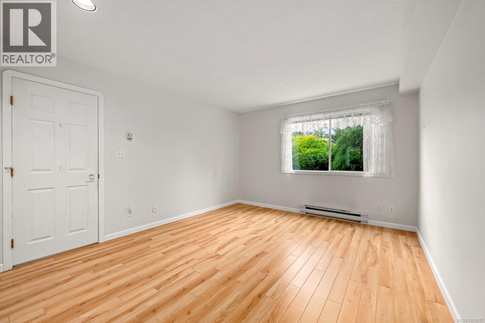 104 2970 Cliffe Ave, Courtenay - Image 1