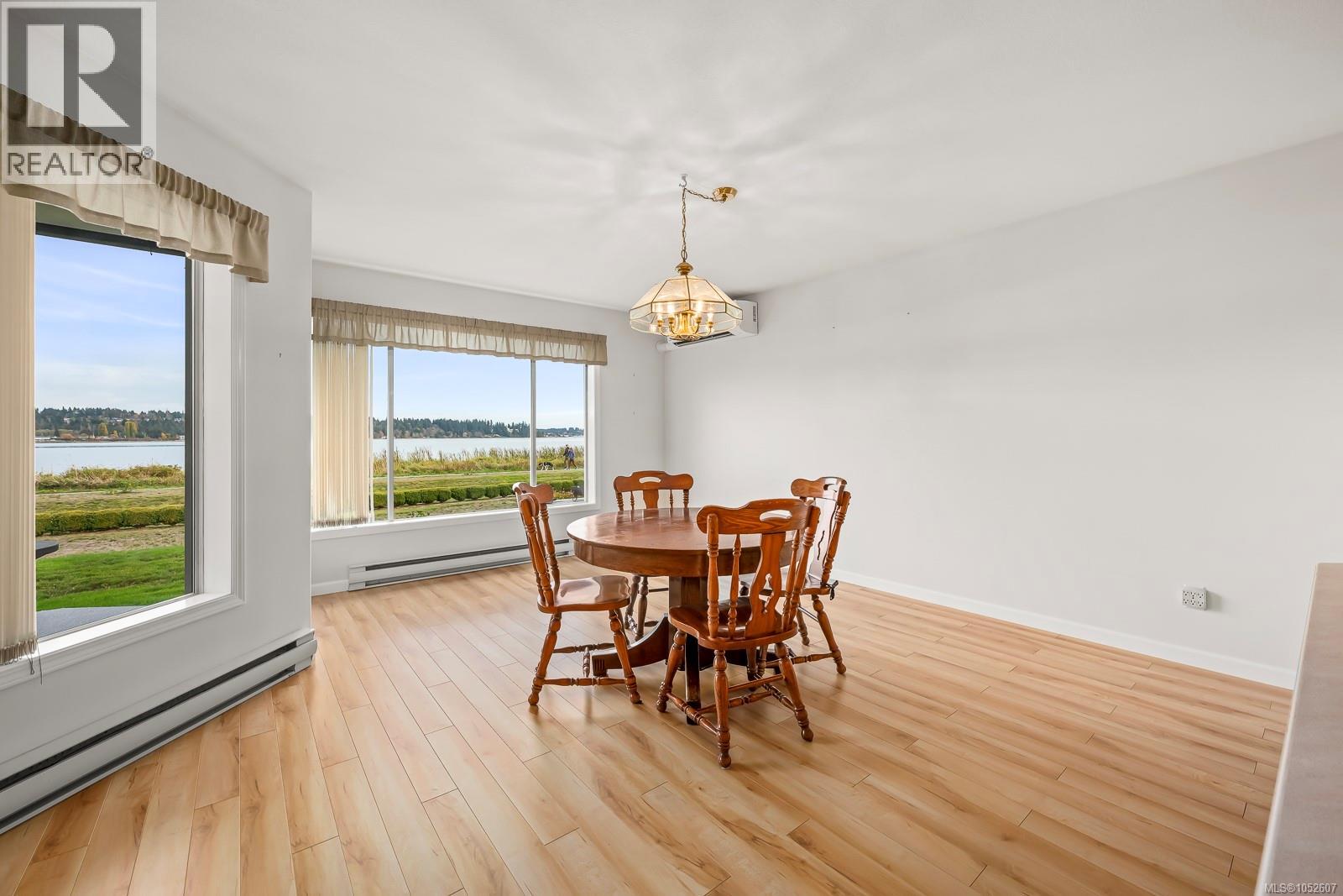 104 2970 Cliffe Ave, Courtenay - Image 1