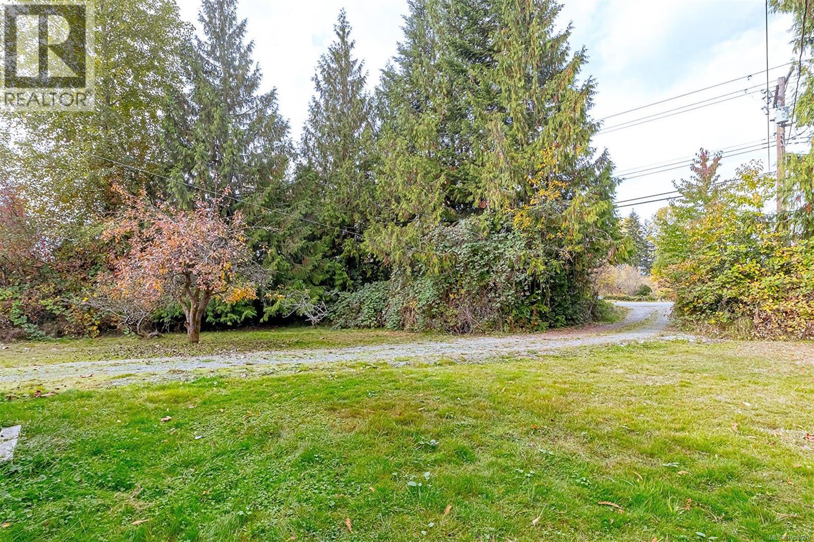 2470 ALBERNI Hwy E, Coombs - Image 1