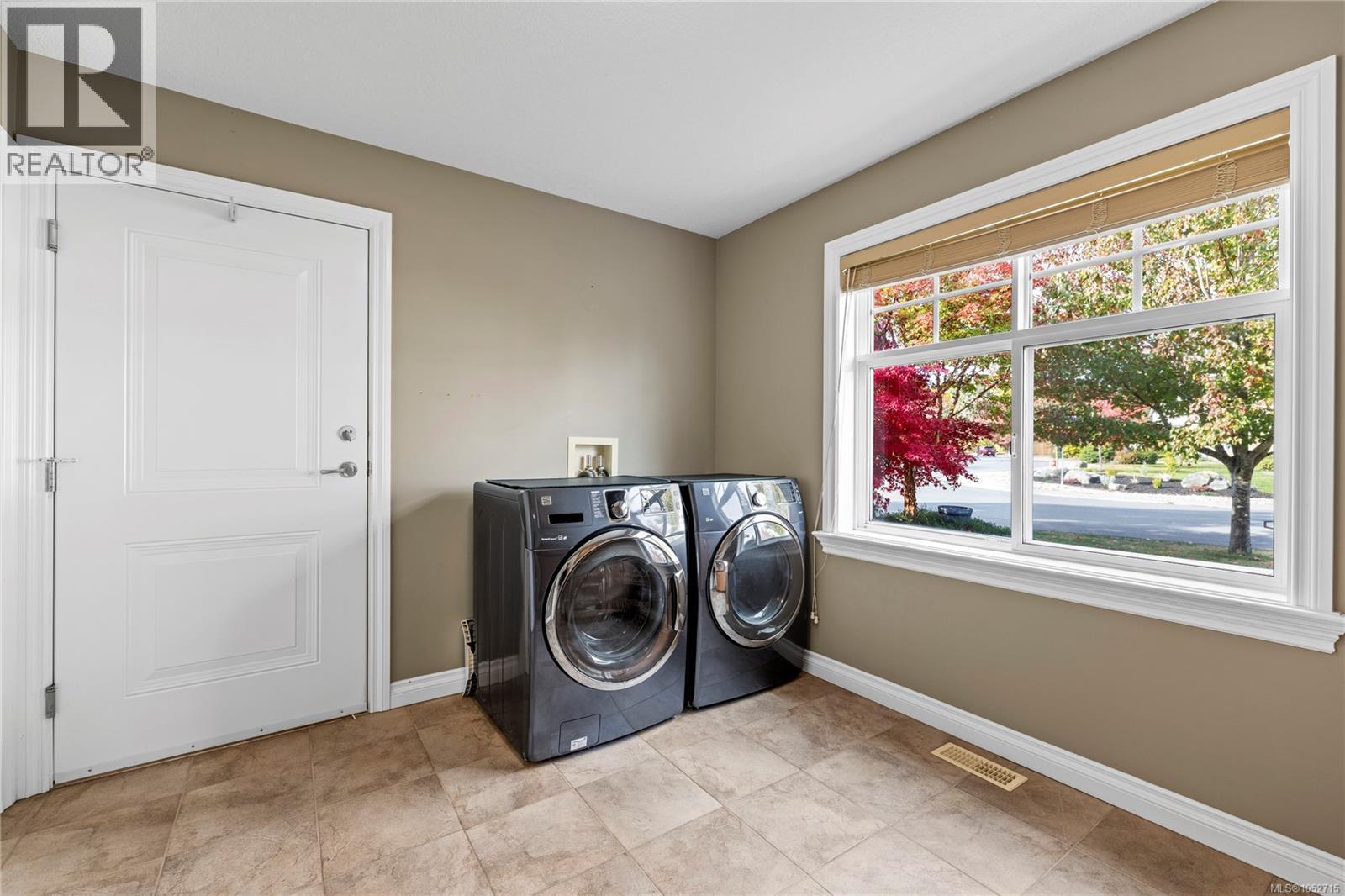 315 Crabapple Cres - 25