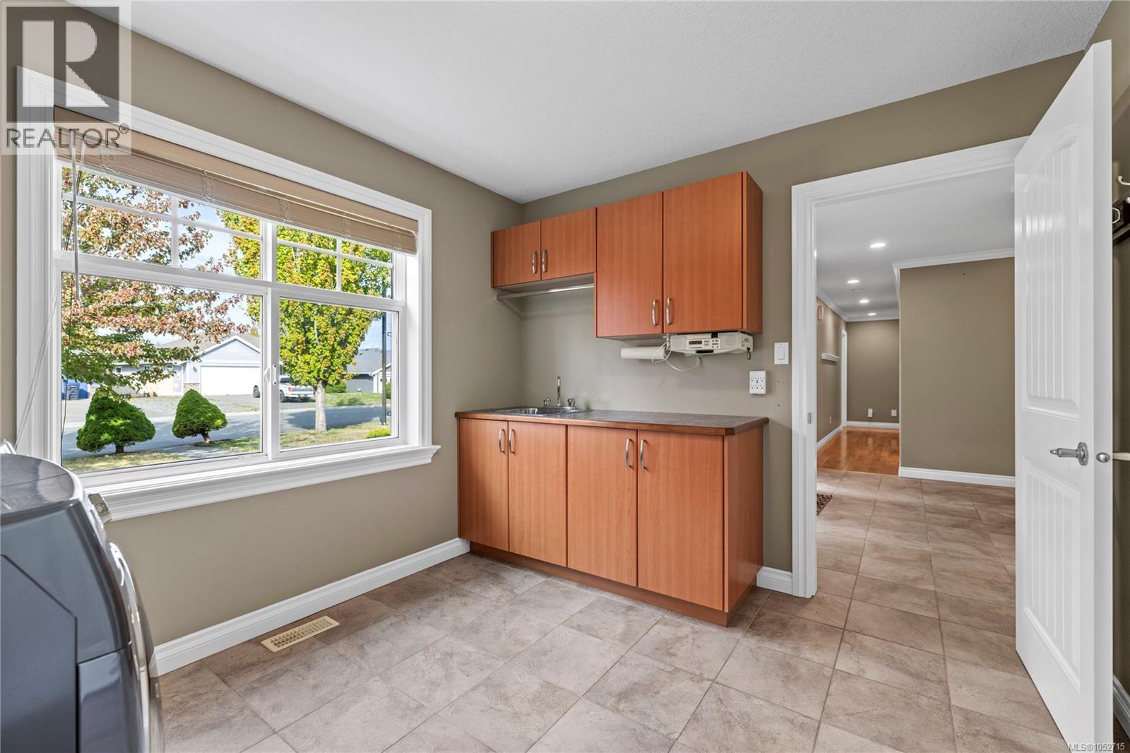 315 Crabapple Cres - 24