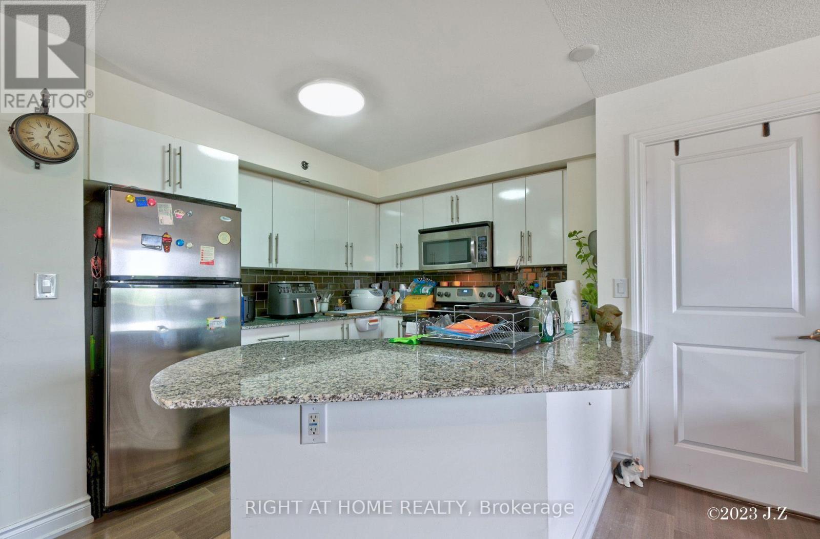 312- 760 Sheppard Avenue West, Toronto, ON photo 10