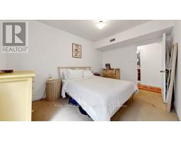 Living room - 29 Winchester Street, Toronto, ON M4X1A6 Photo 10
