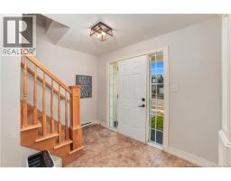 131 Teaberry Avenue, photo 2