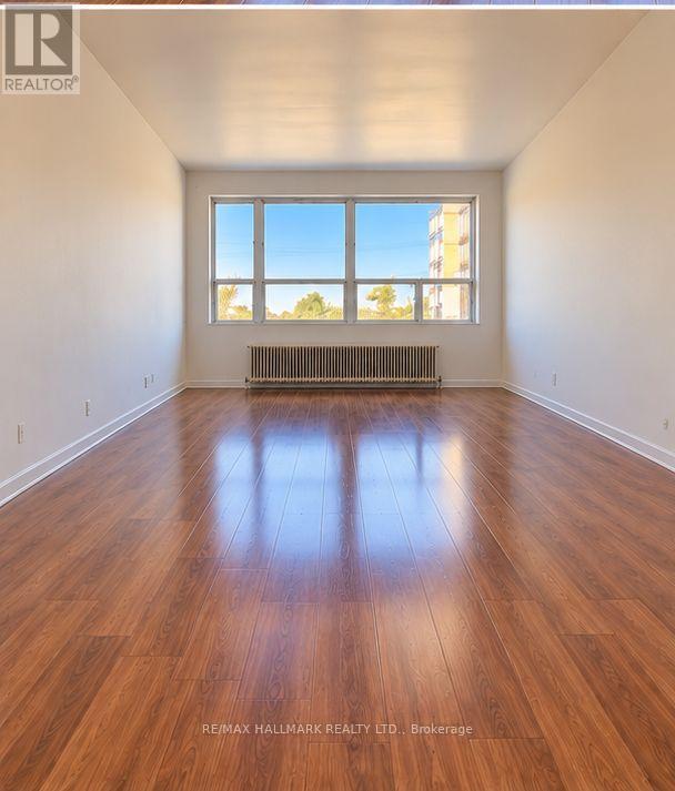 Photo of 2881 Lawrence Street