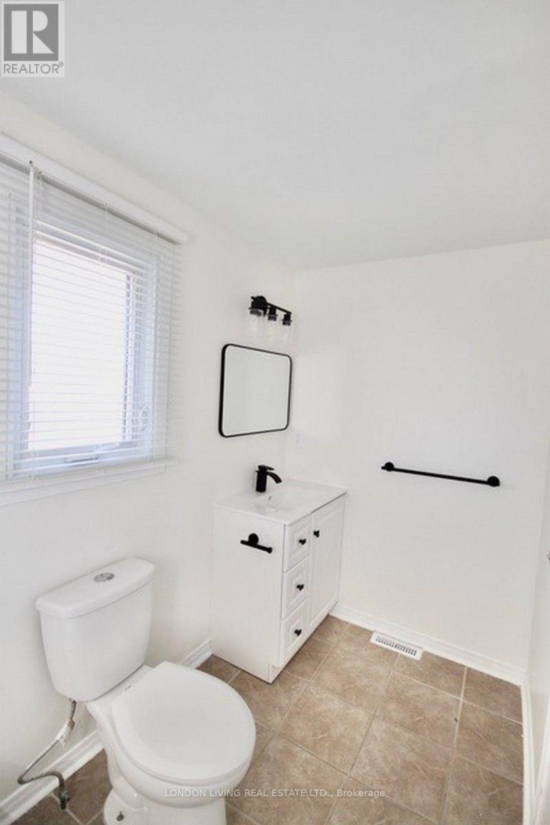 3 bedroom Single Family interior view, 47- 25 Erica Crescent, London South (South X), Ontario