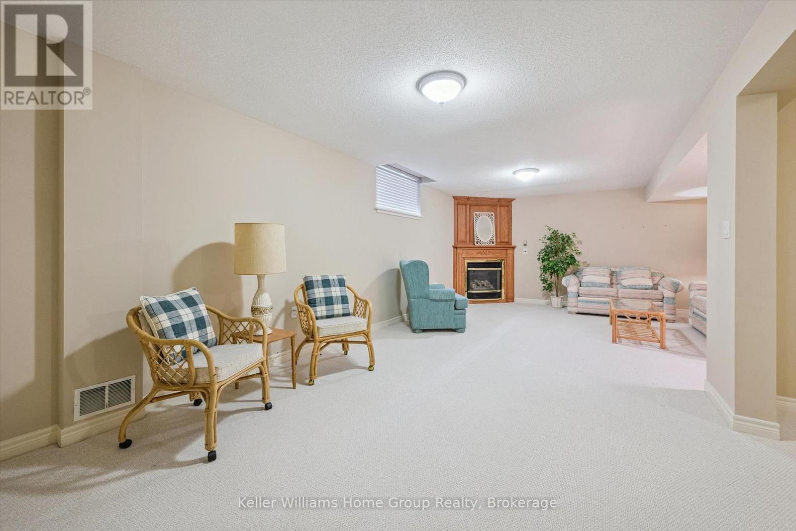 20 BEECHLAWN BOULEVARD - 27