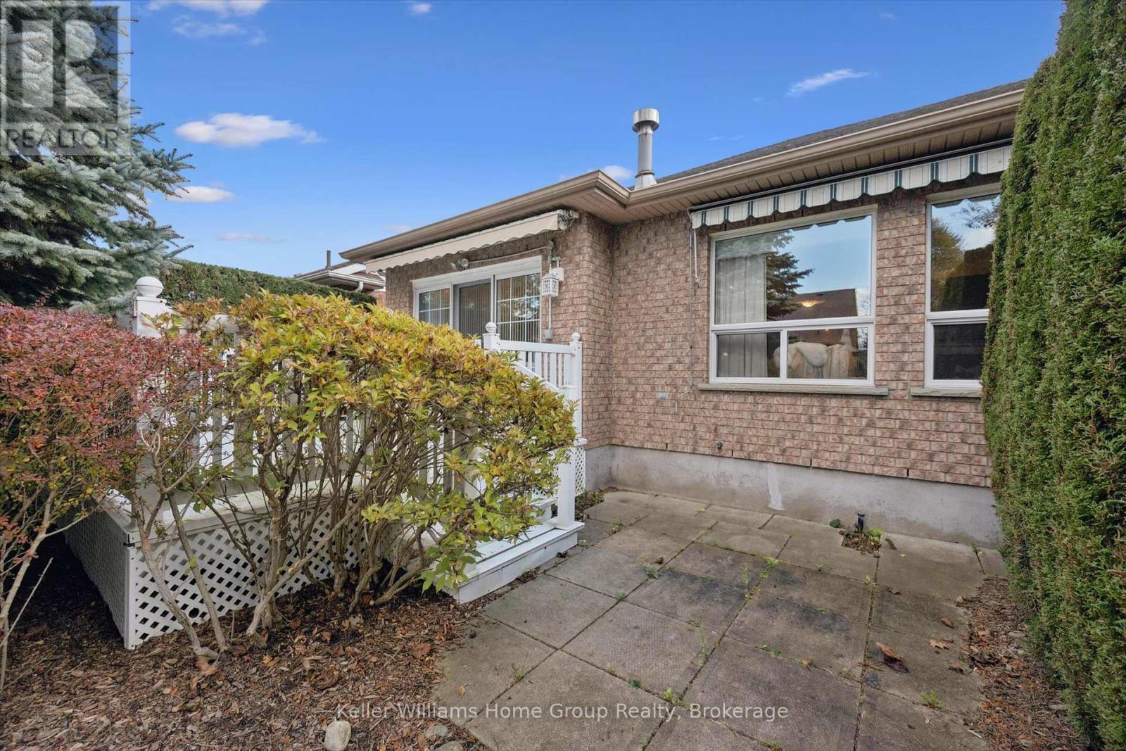 20 BEECHLAWN BOULEVARD - 35