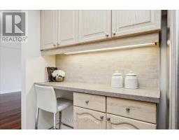 401 - 151 Robinson Street, Oakville, ON L6J7N3 Photo 17